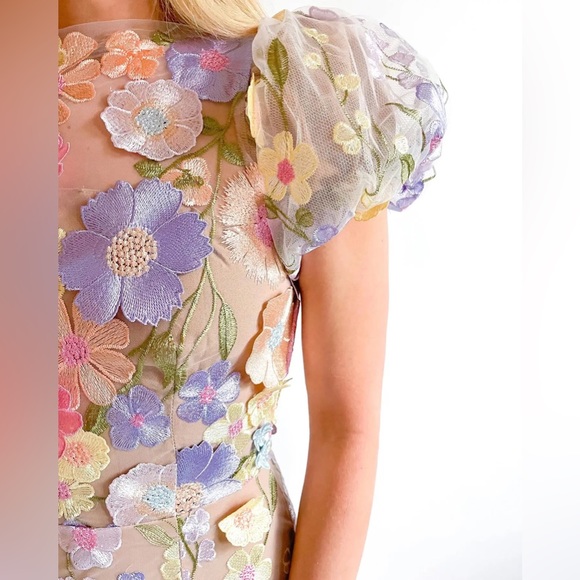 Women’s embroidered dress midi/mini size smlxl - Picture 2 of 2